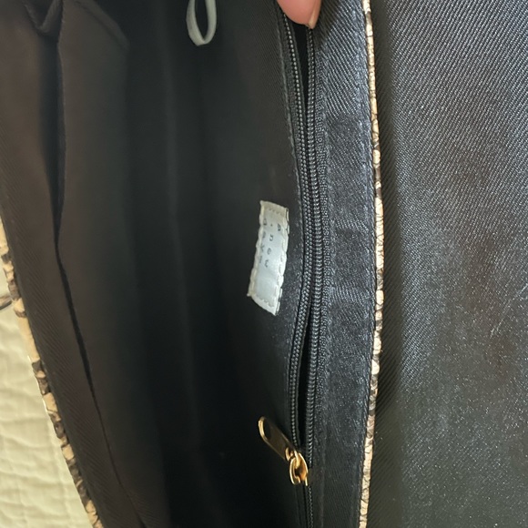 Target Handbag - Picture 2 of 3